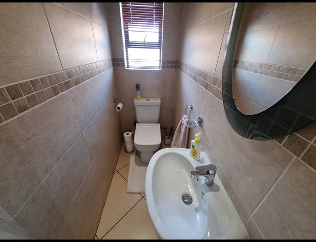 2 BEDROOM TOWNHOUSE FOR SALE IN LIEFDE EN VREDE